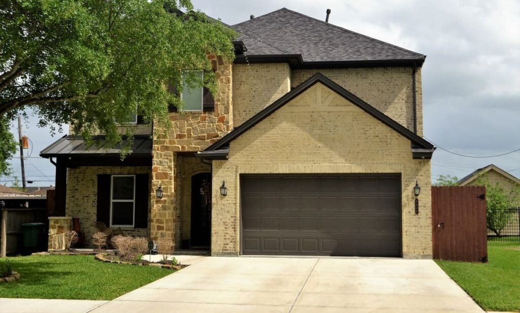 Garage door safety tips