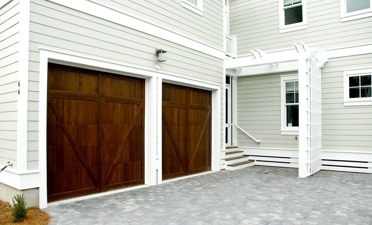 Modern vs. Traditional Garage Door Styles