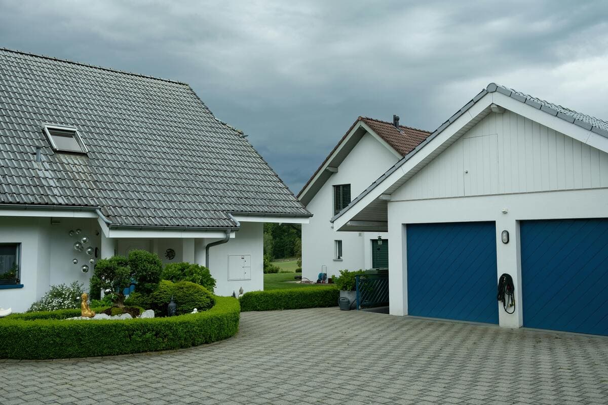 Signs of Garage Door Motor Failure: When to Call a Professional